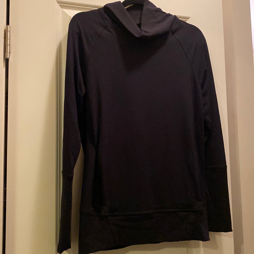 Lululemon Everywhere pullover